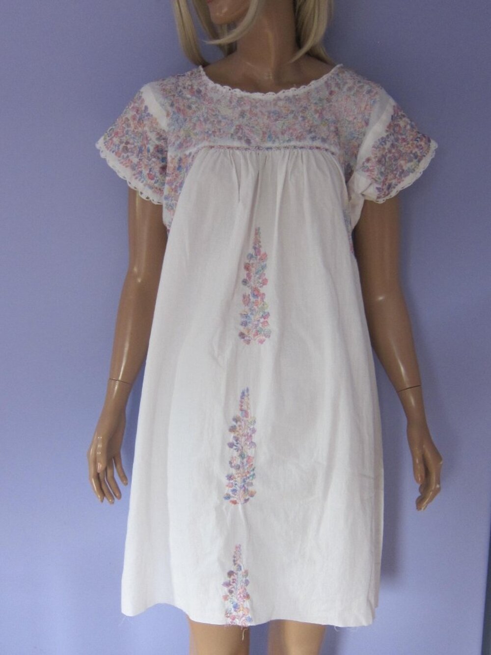 Vintage 70s OAXACAN Pink Blue Floral Embroidery Mexican Boho Hippie White Dress